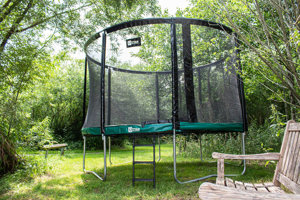 Découvrez pourquoi un filet de sécurité pour trampoline est indispensable